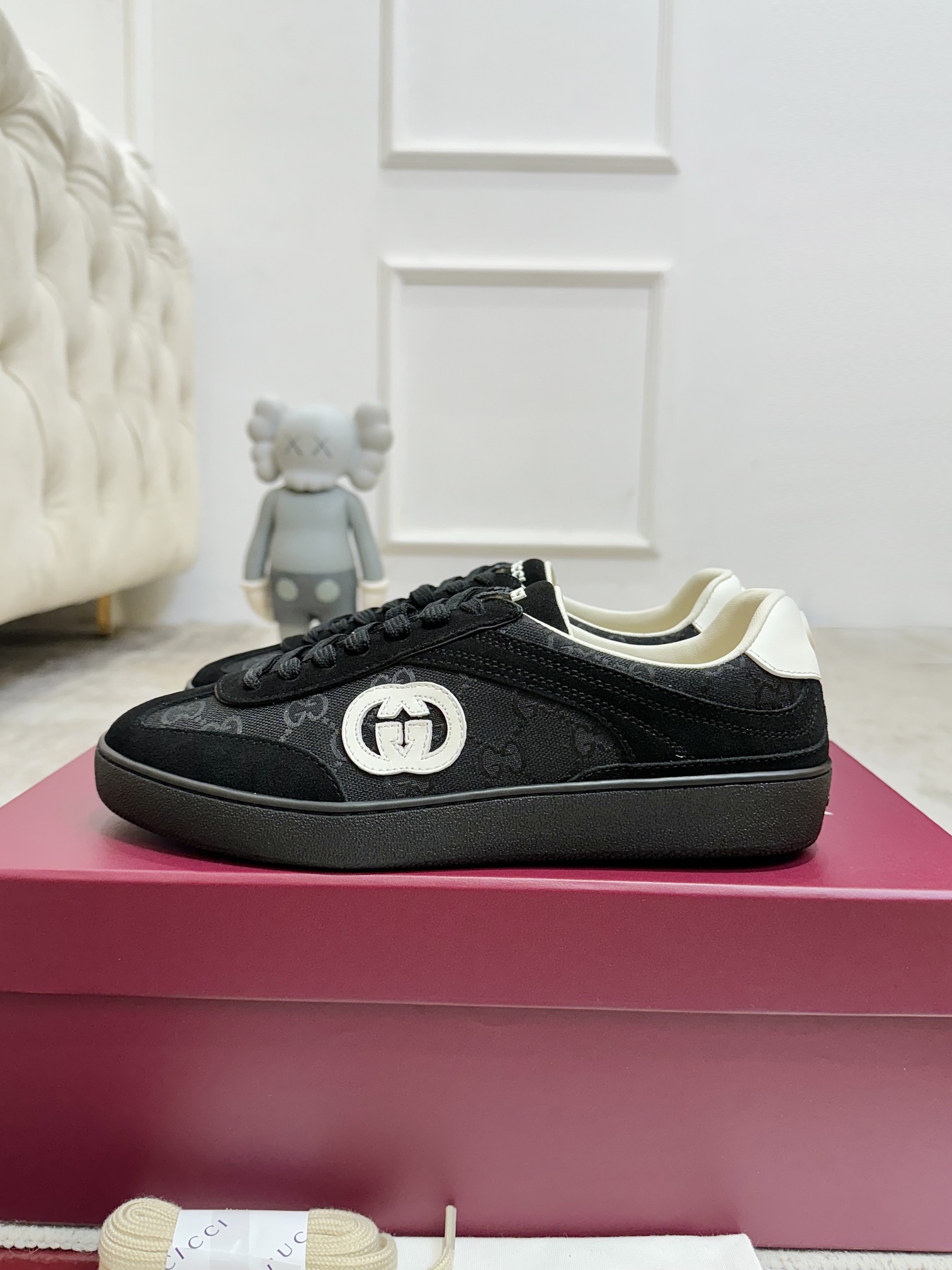 Gucci Sneakers-230