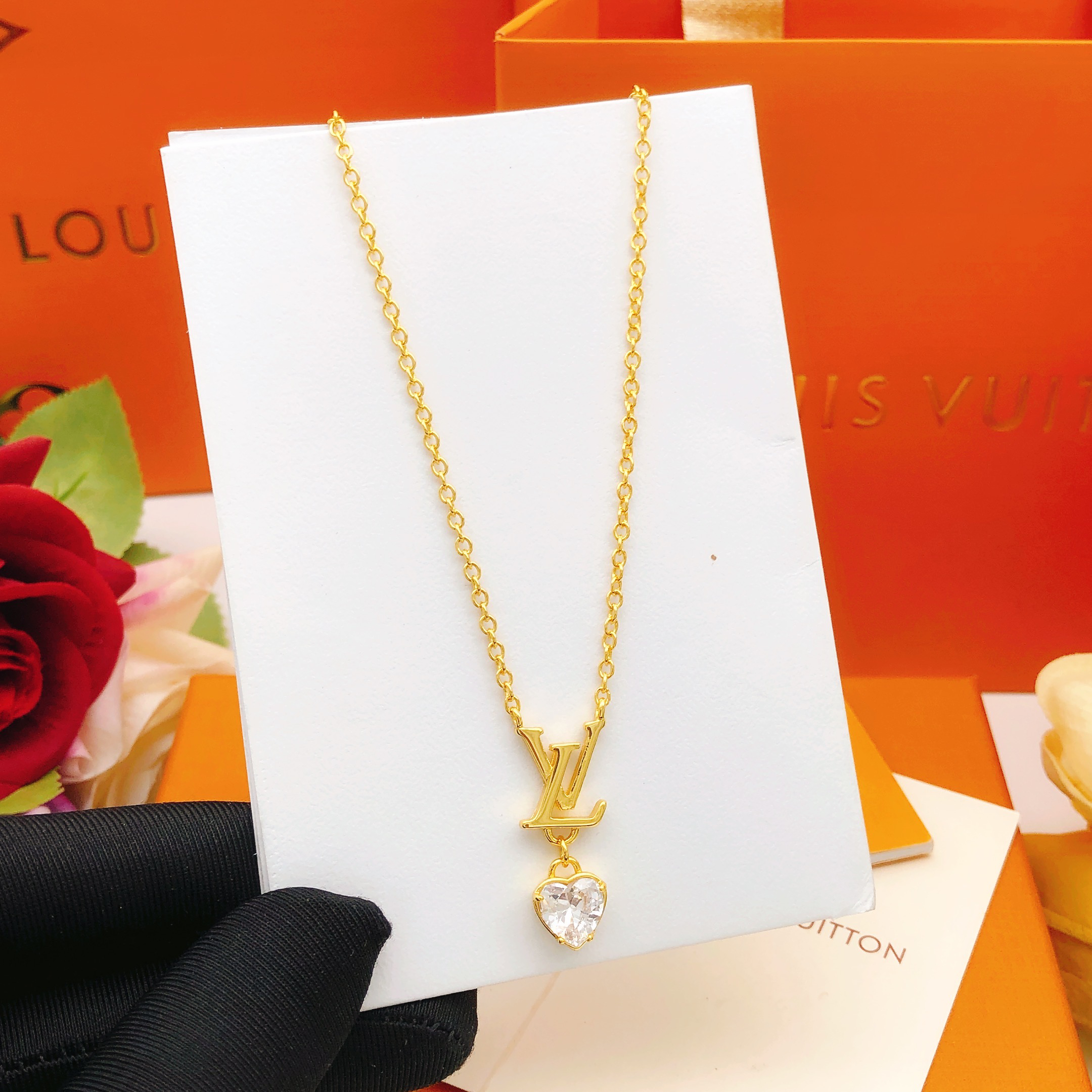 LV necklace-45