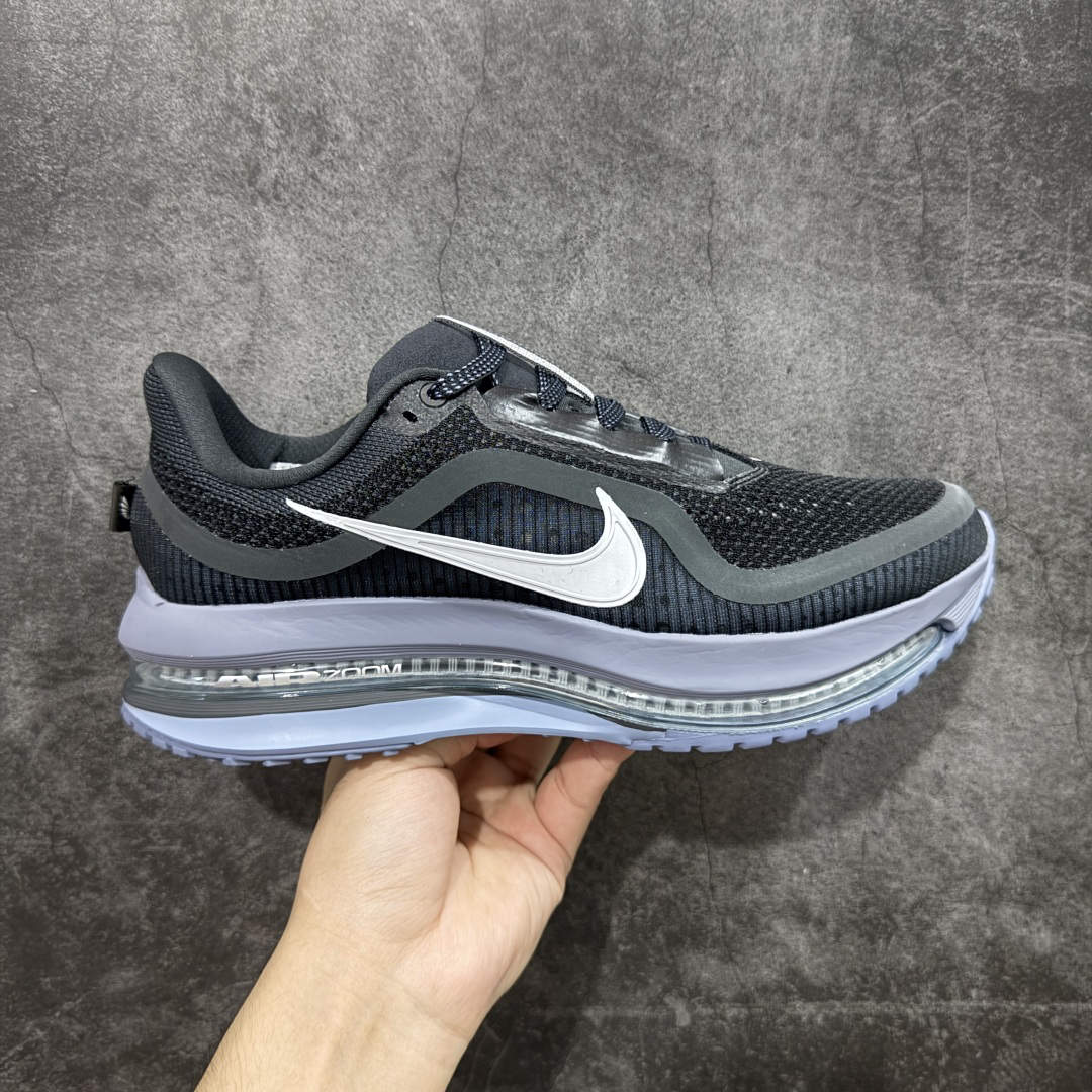Nike Sneakers-95