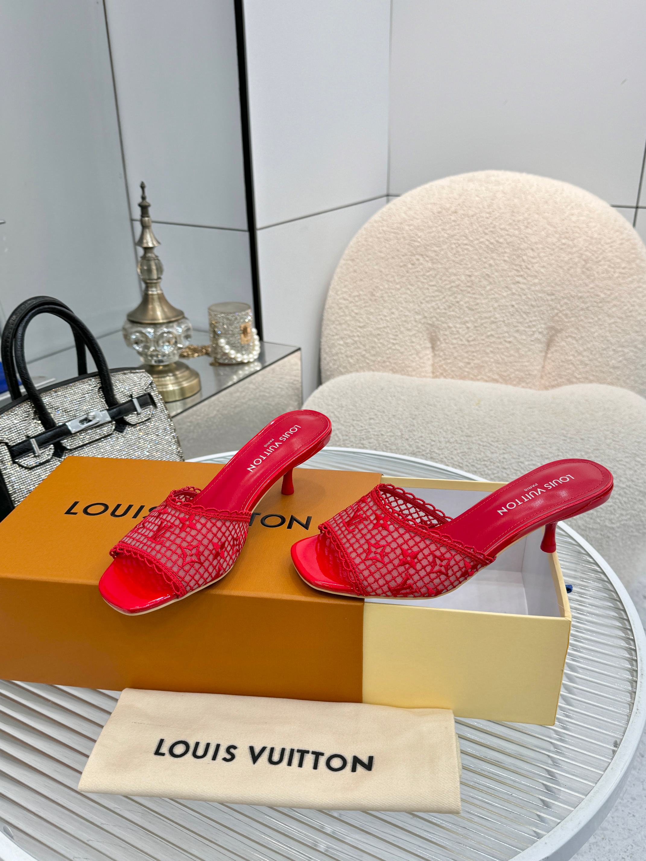 LV Summer footwear