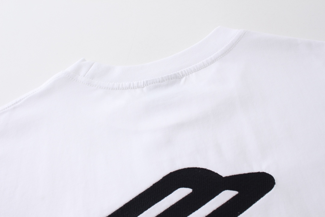 Balenciaga clothing-204