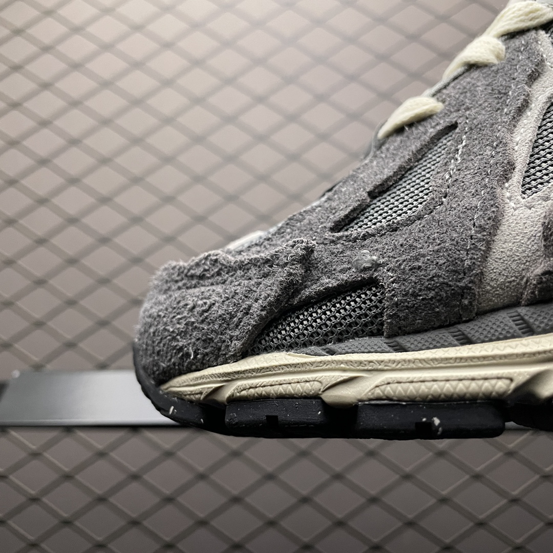 New Balance Sneakers-85