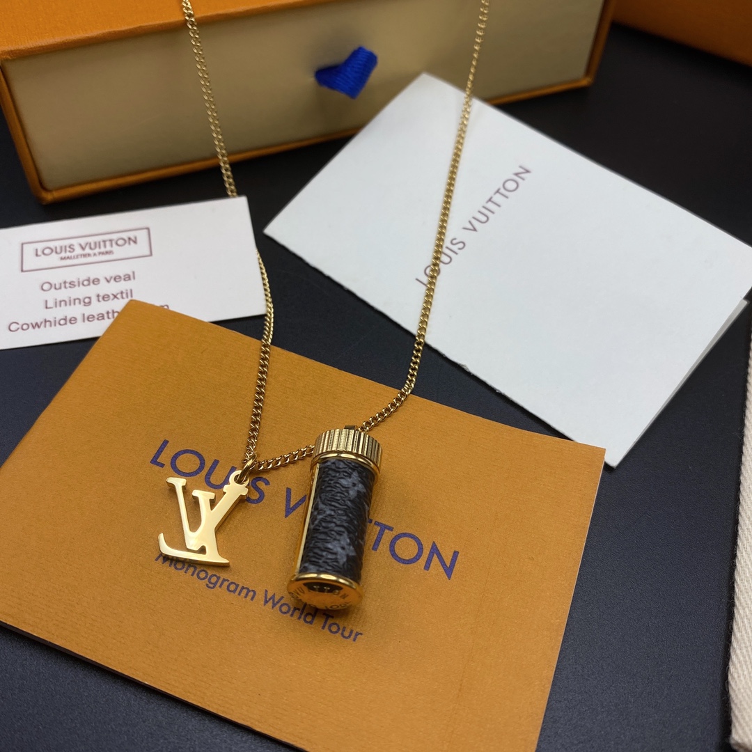 LV necklace-35