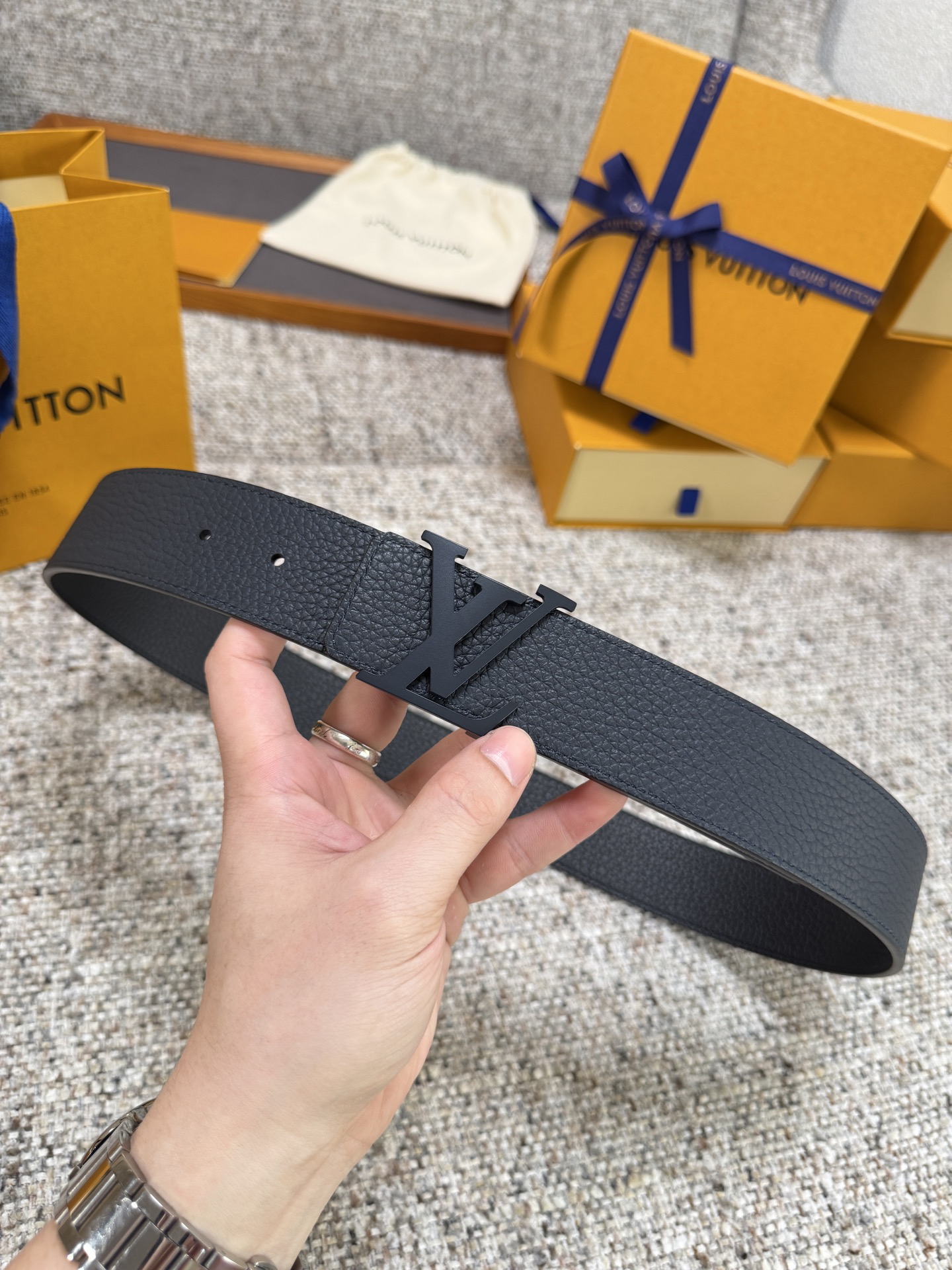 Lv belt-102