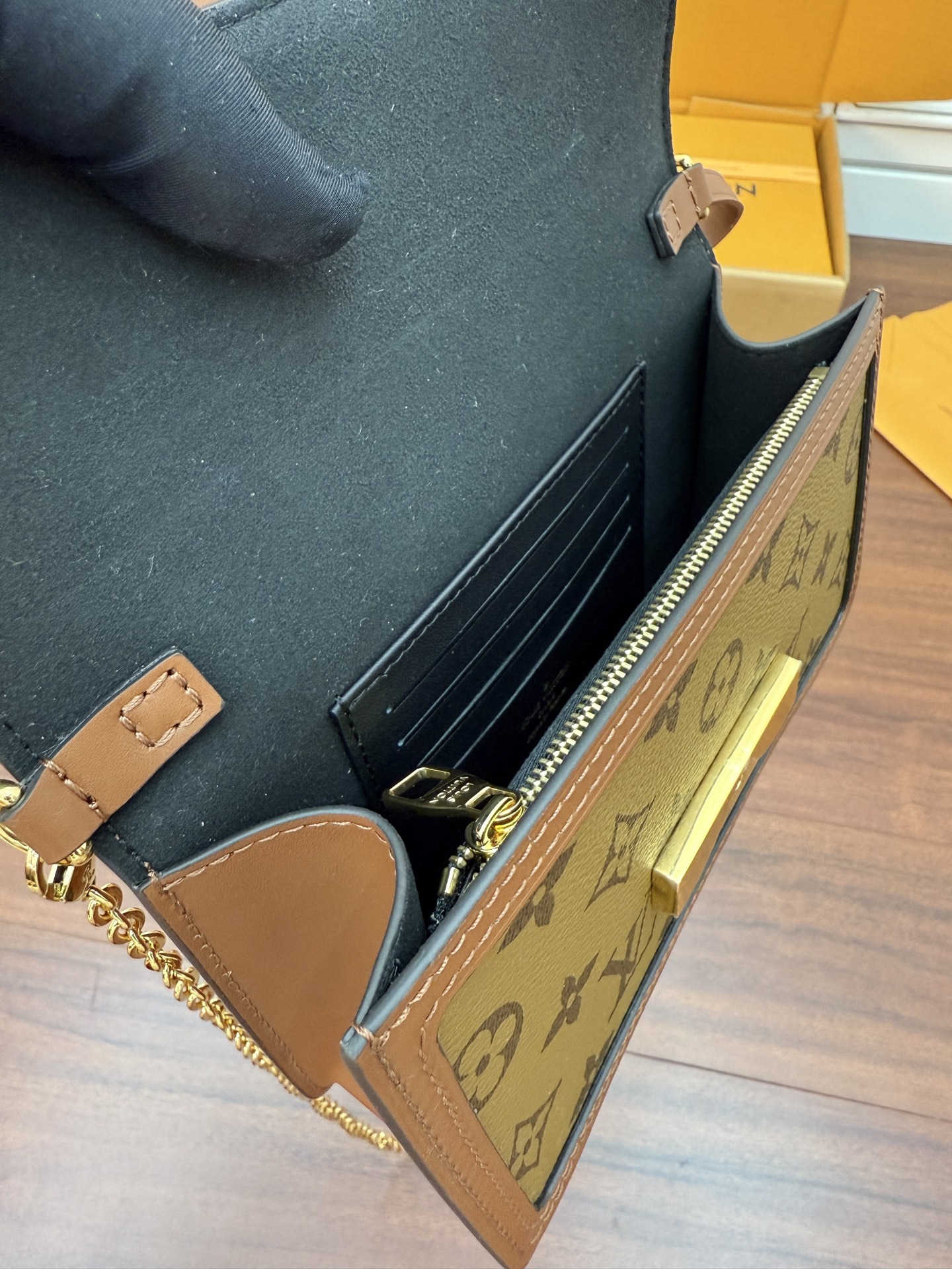 Louis Vuitton Hot New Product-76