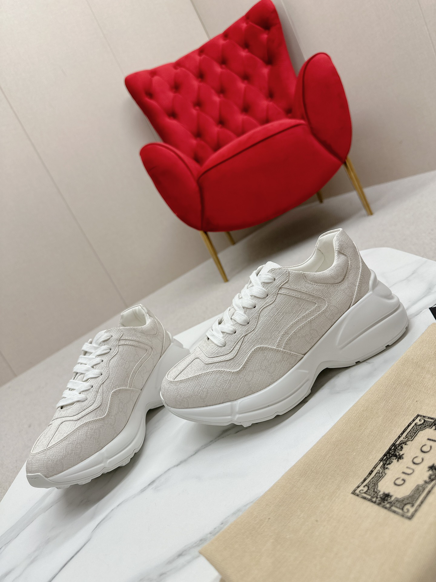 Gucci Sneakers-132