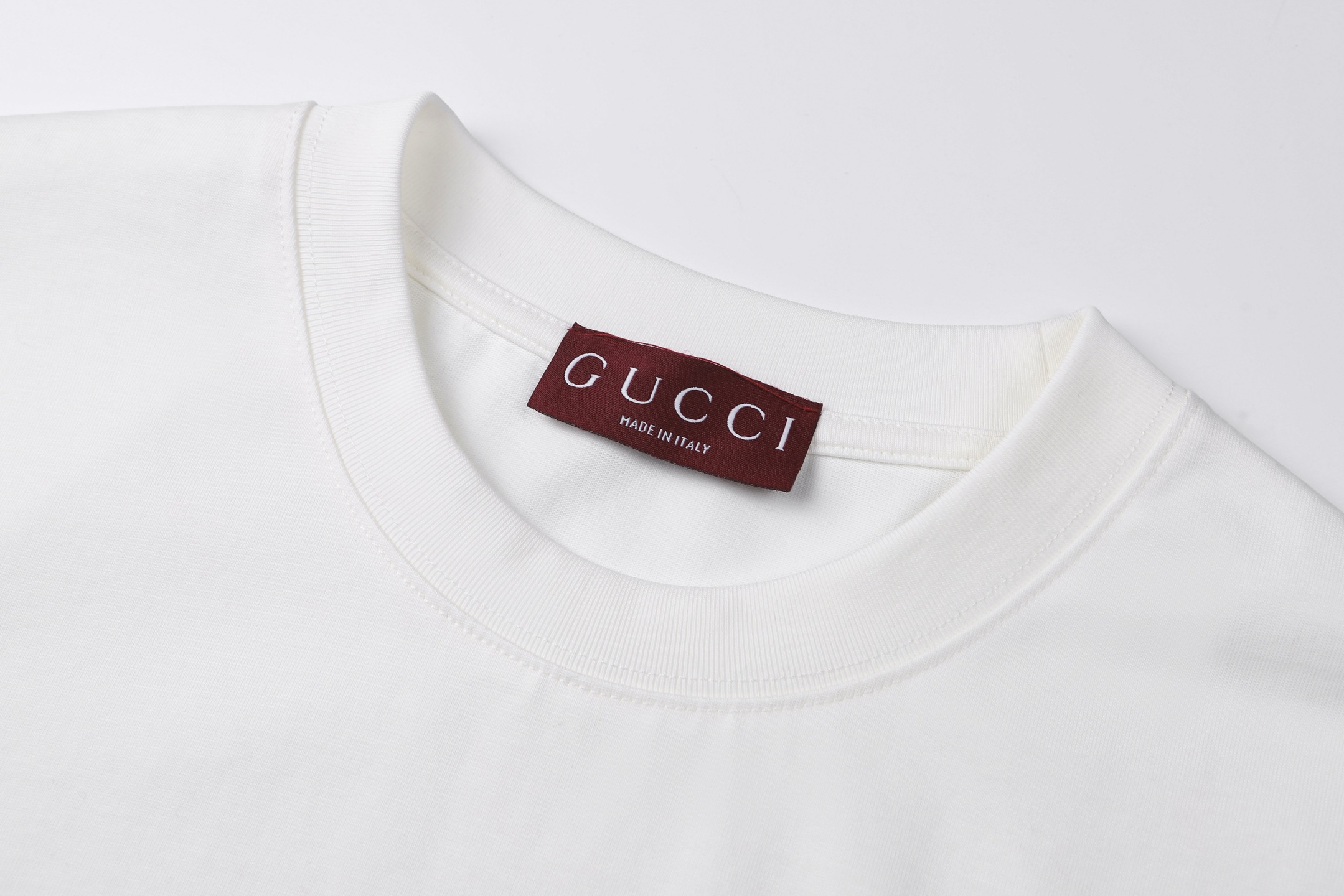 Gucci clothing-33