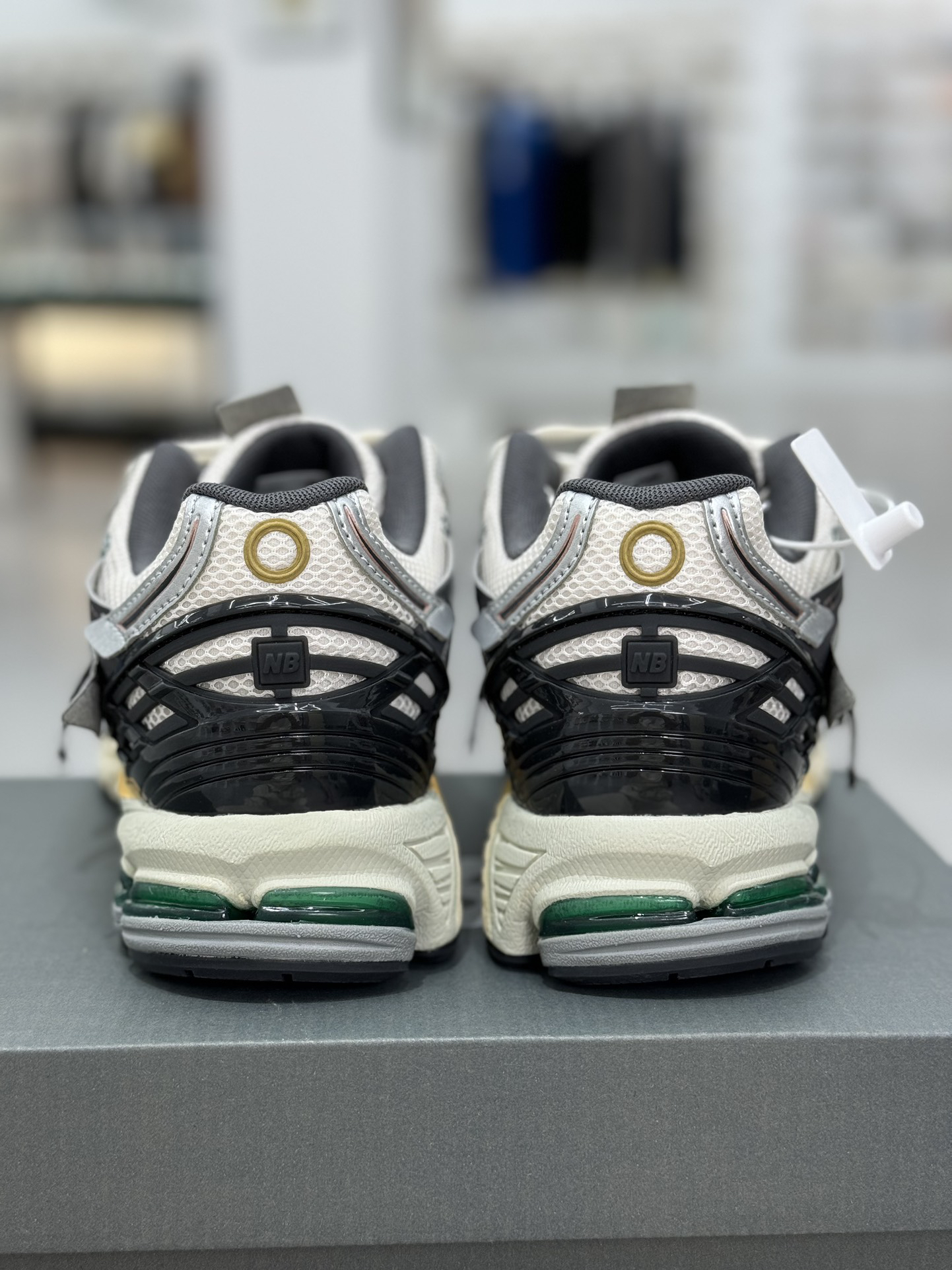 New Balance Sneakers-150