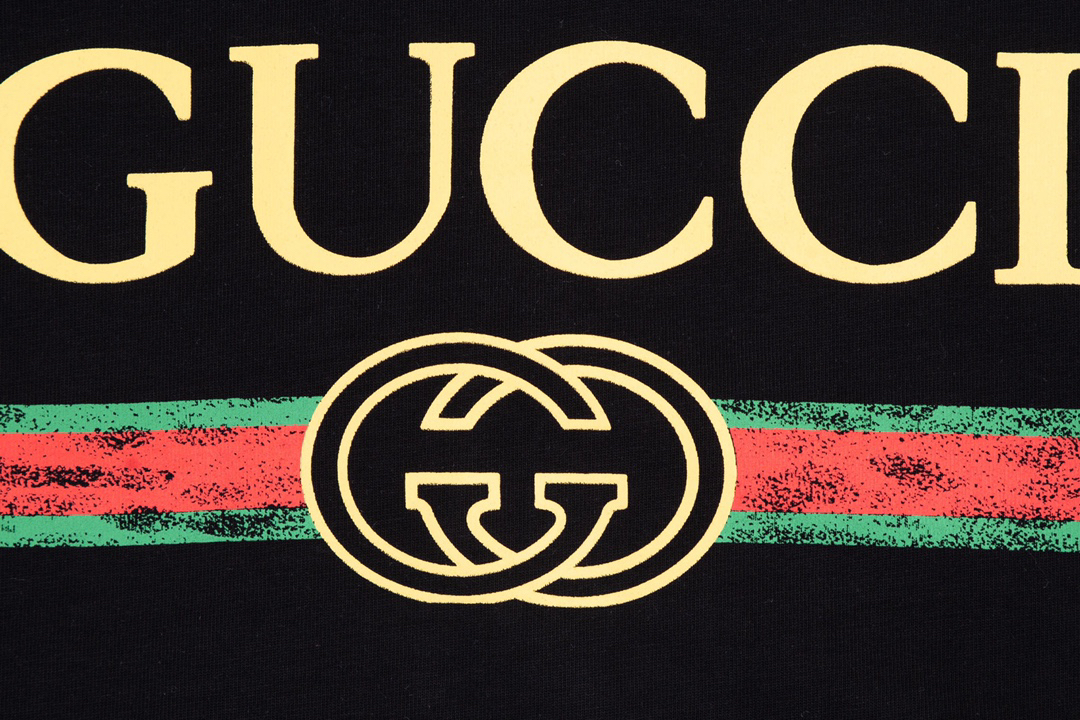 Gucci clothing-55