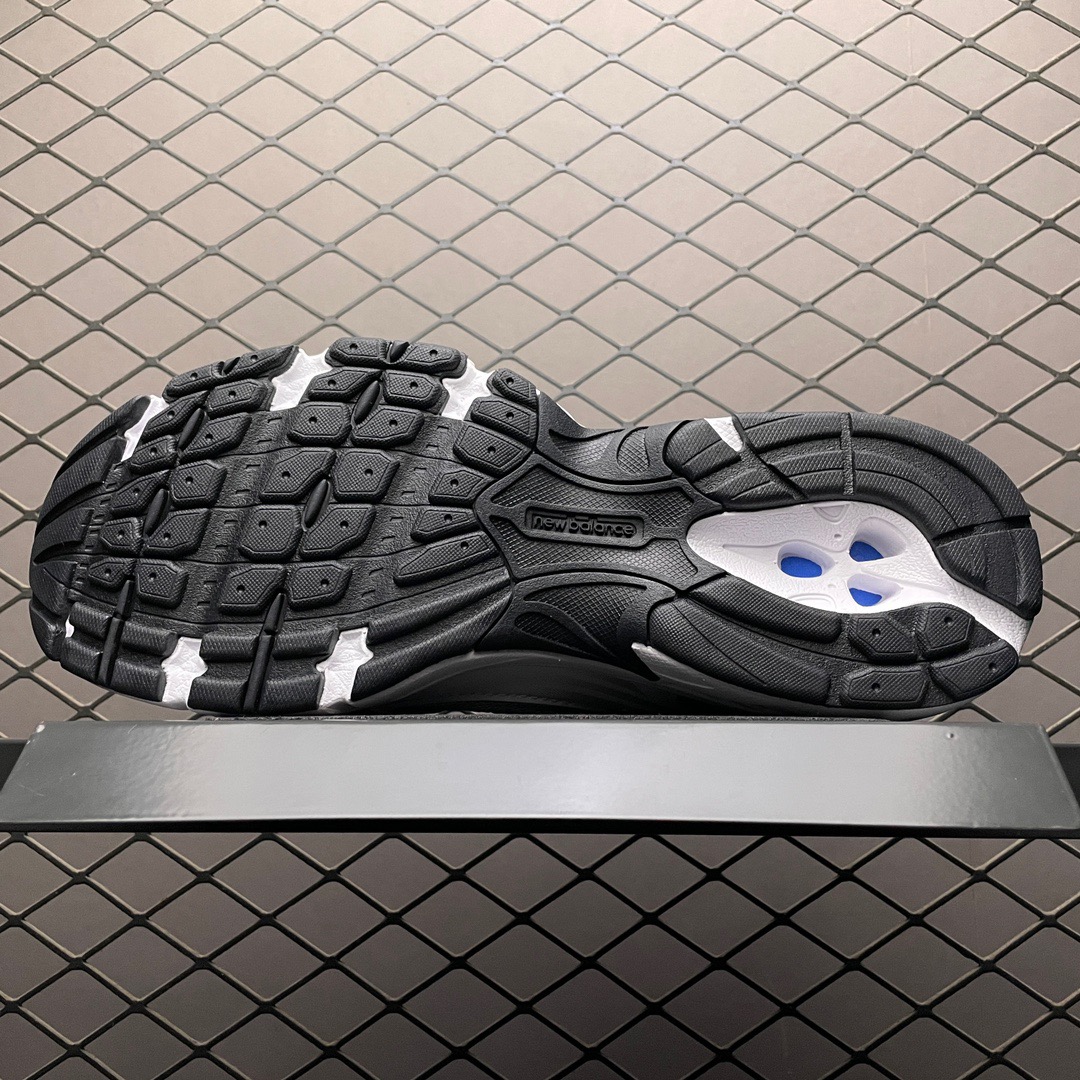 New Balance Sneakers-4