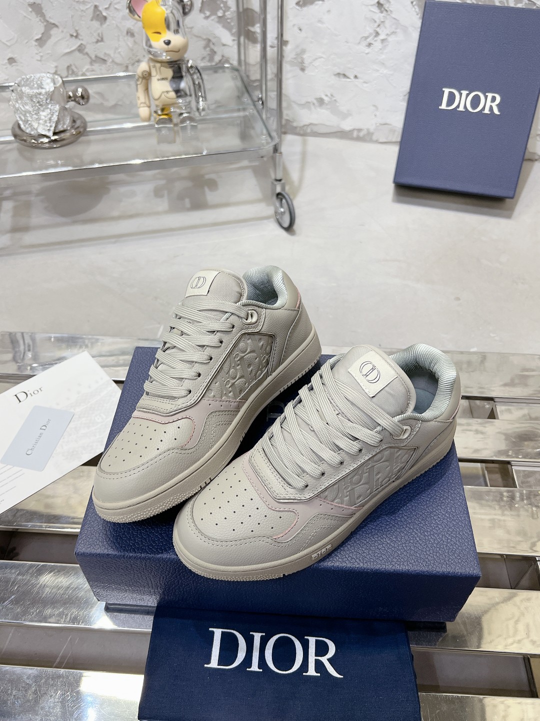 Dior Sneakers-131