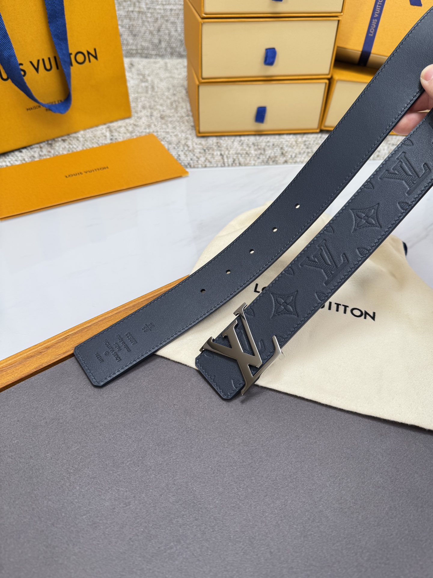 Lv belt-14