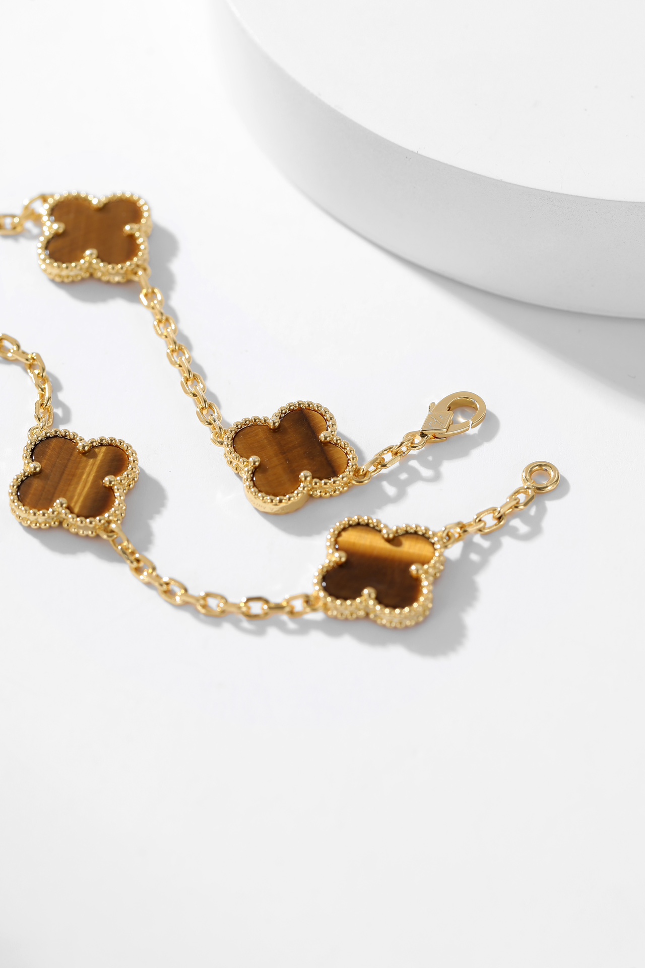 Van Cleef & Arpels Bracelet-122