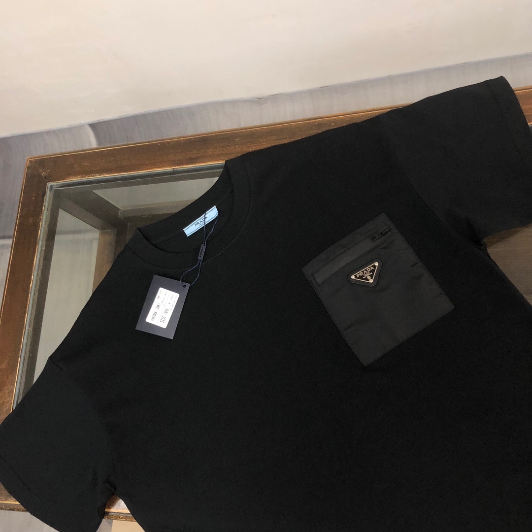 Prada clothing-280