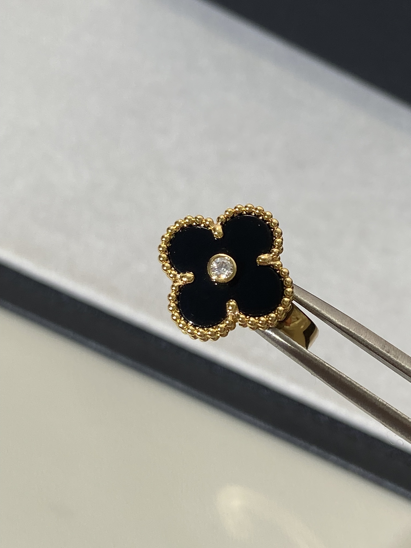 Van Cleef & Arpels ring-6