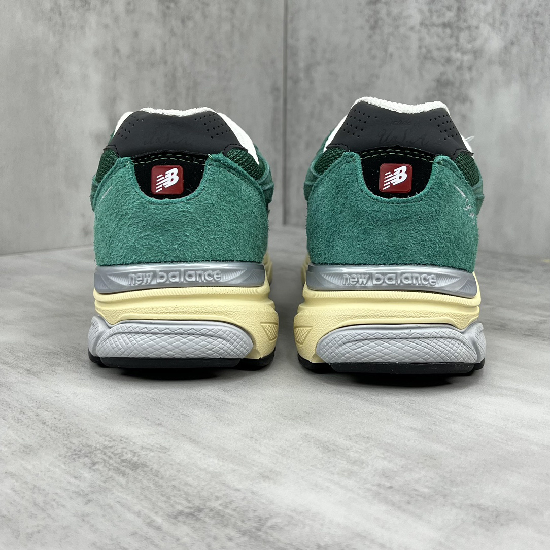 New Balance Sneakers-253