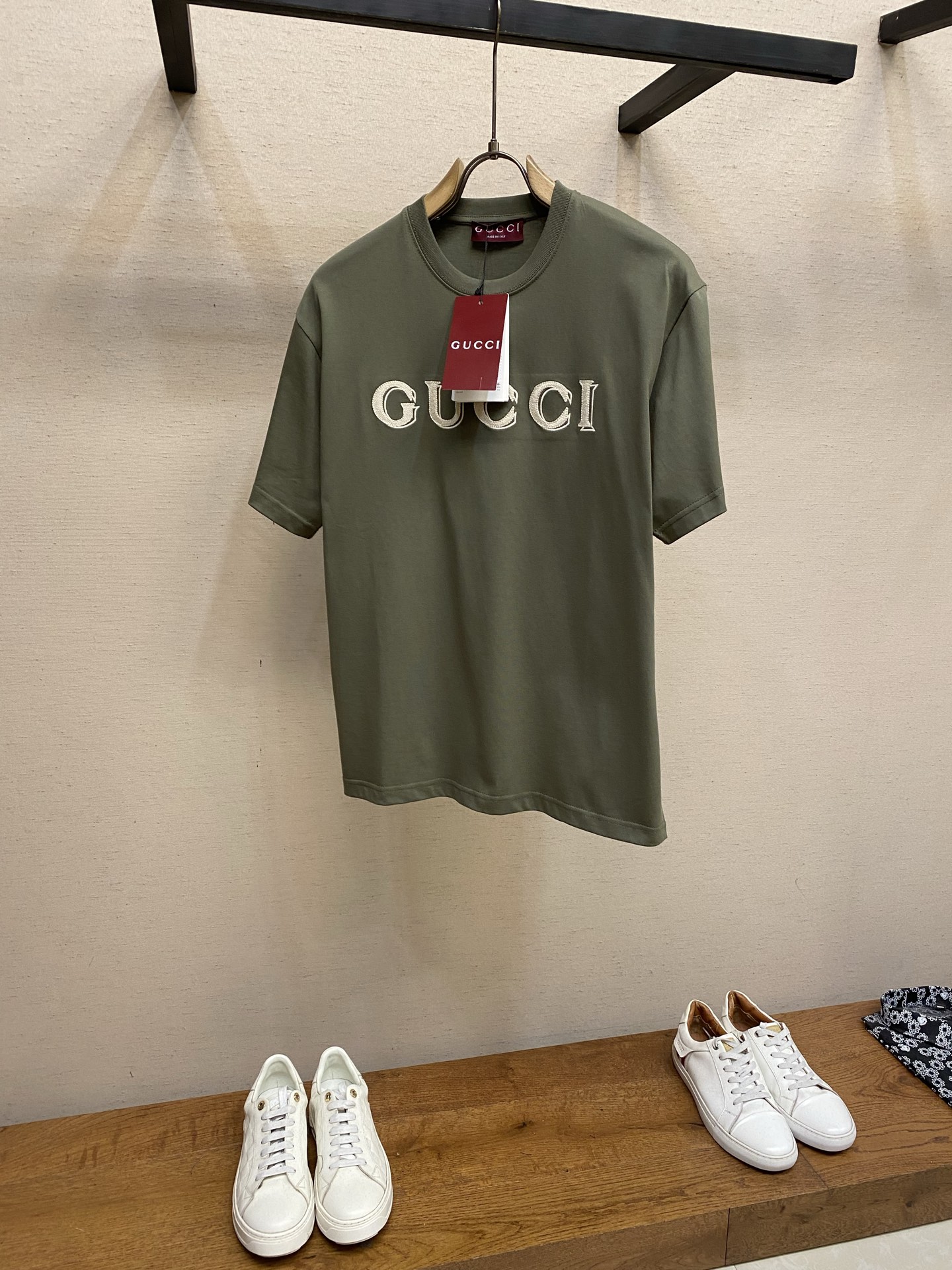 Gucci clothing-195