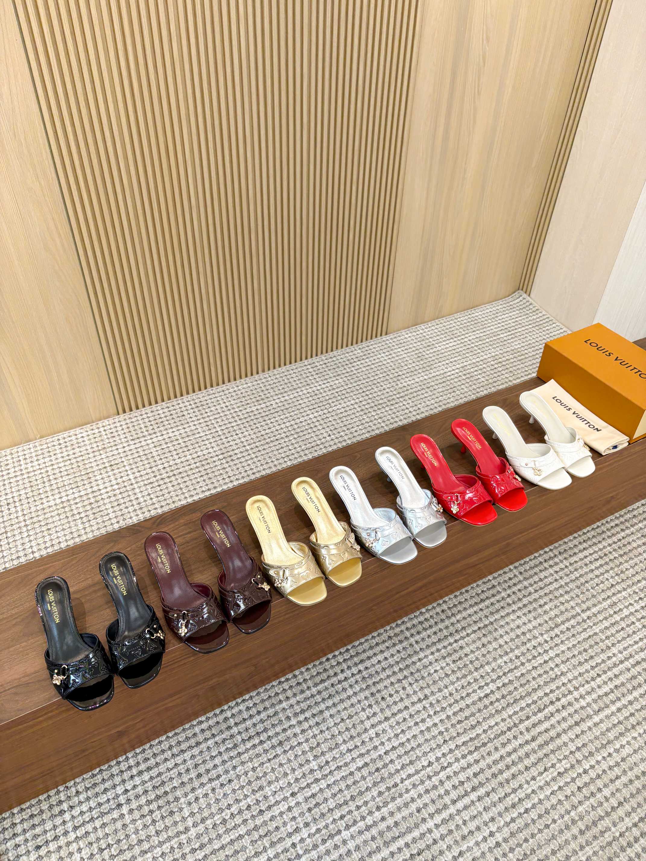 LV Summer footwear