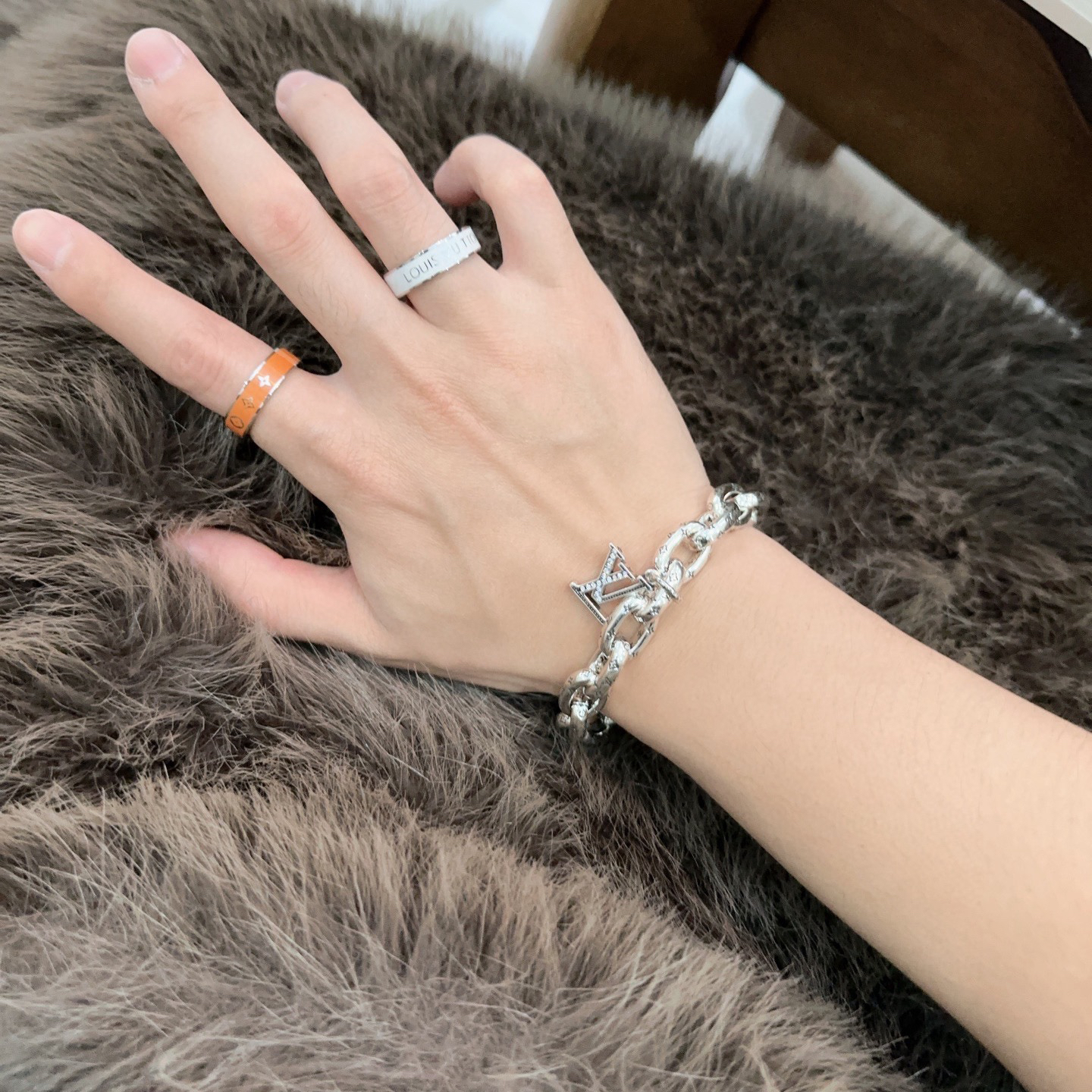 LV ring-63