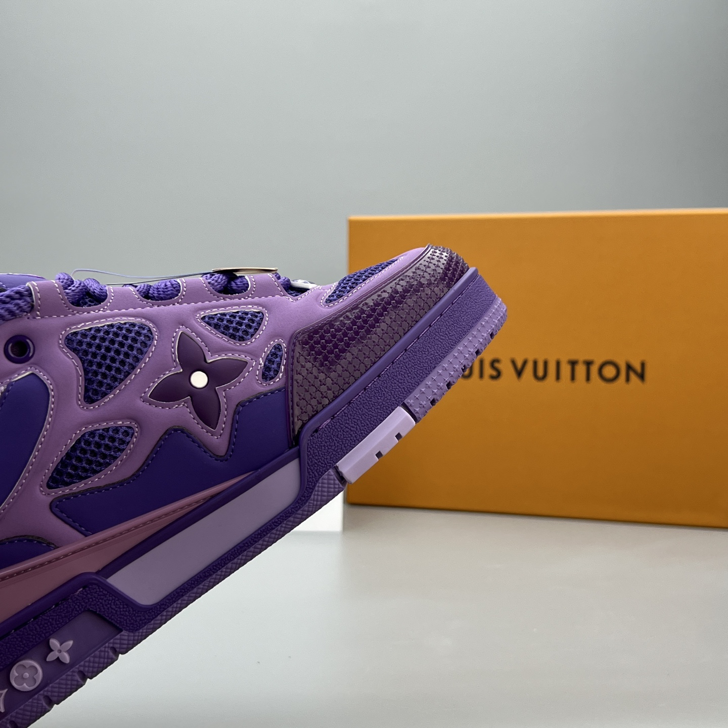Lv Sneakers-139