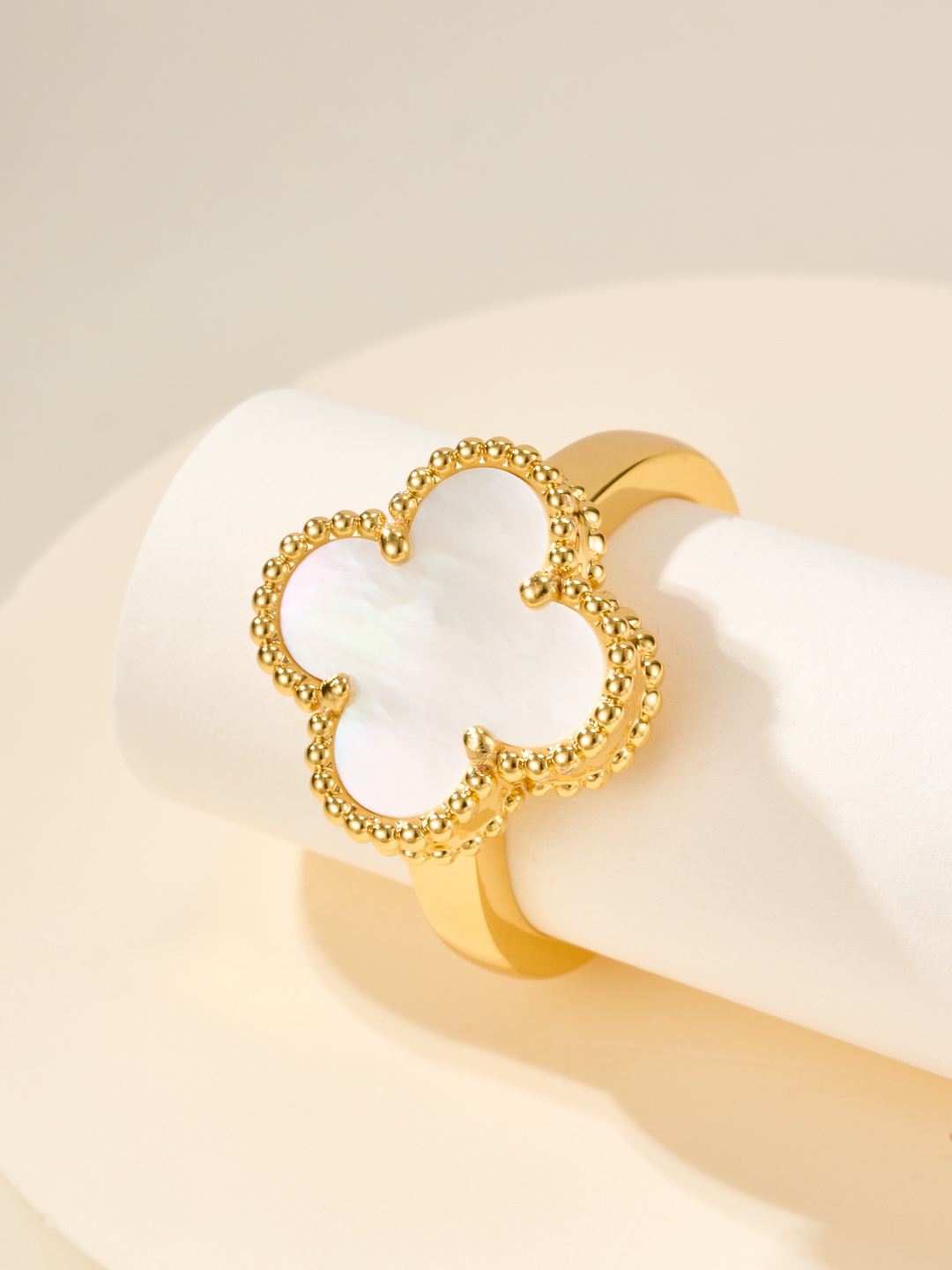 Van Cleef & Arpels ring-9