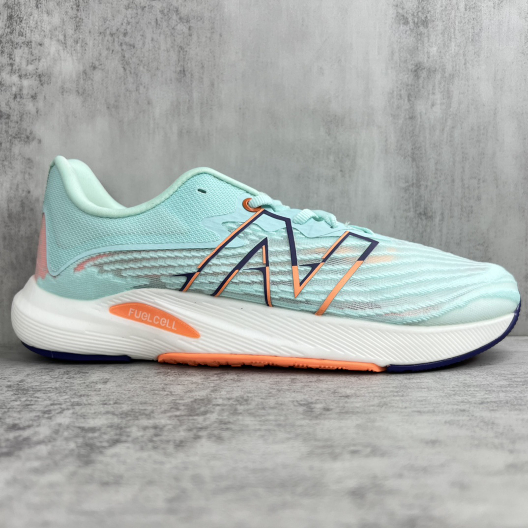 New Balance Sneakers-262