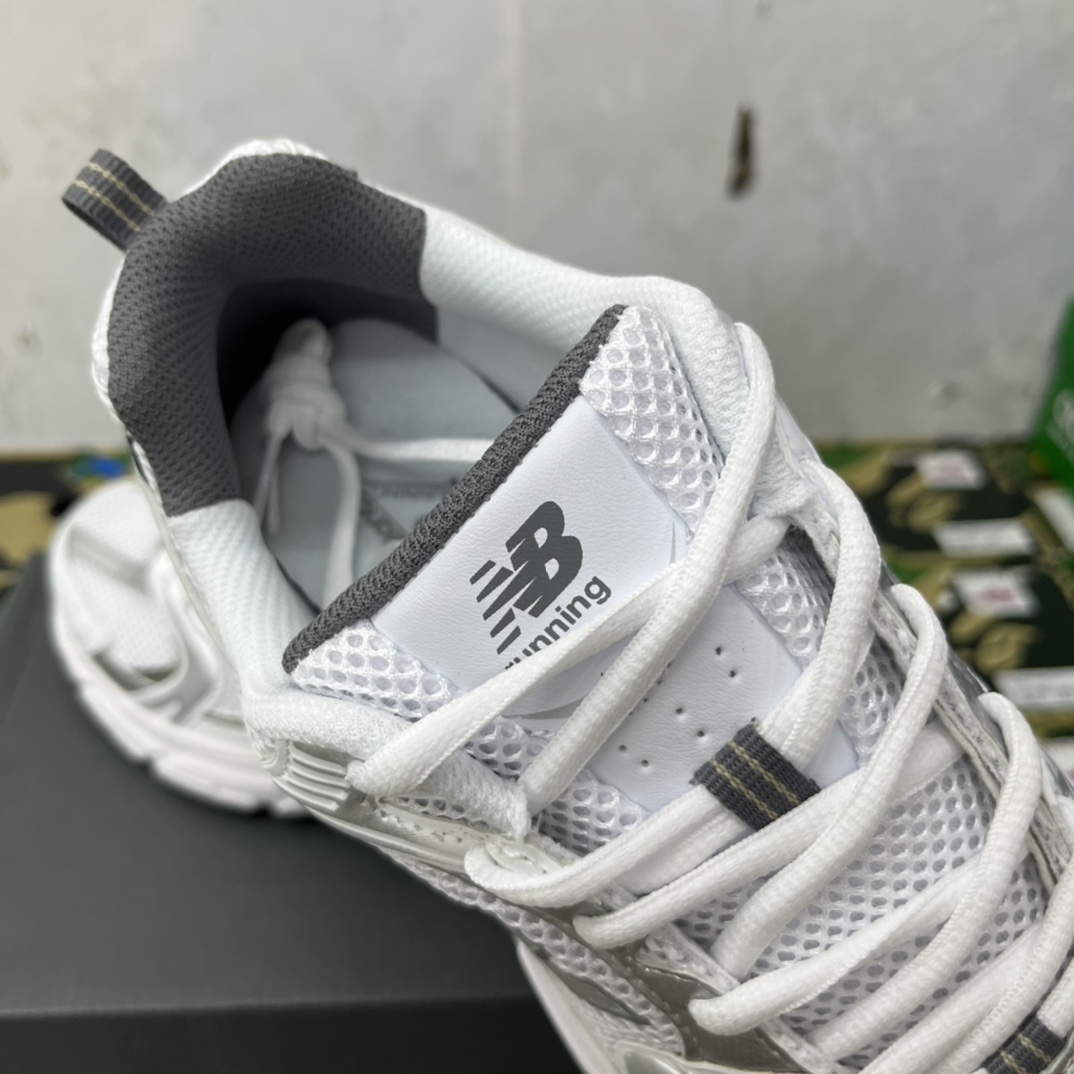 New Balance Sneakers-38