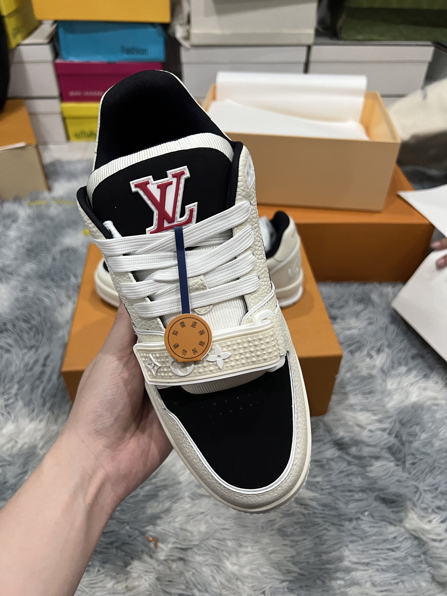 Lv Sneakers-82