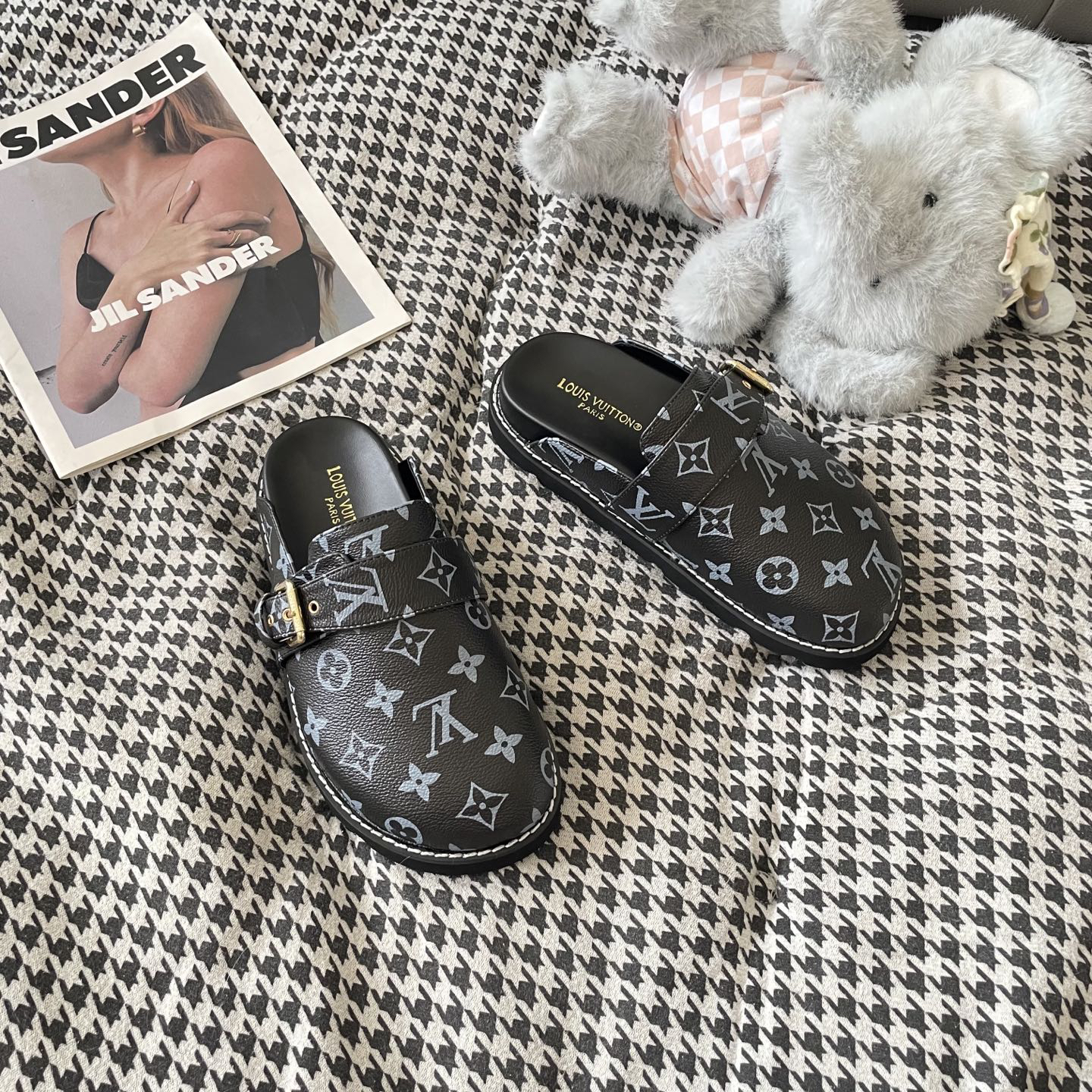 LV Summer footwear