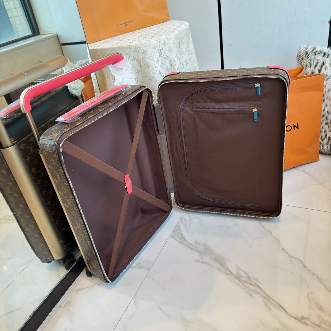 LV luggage-78