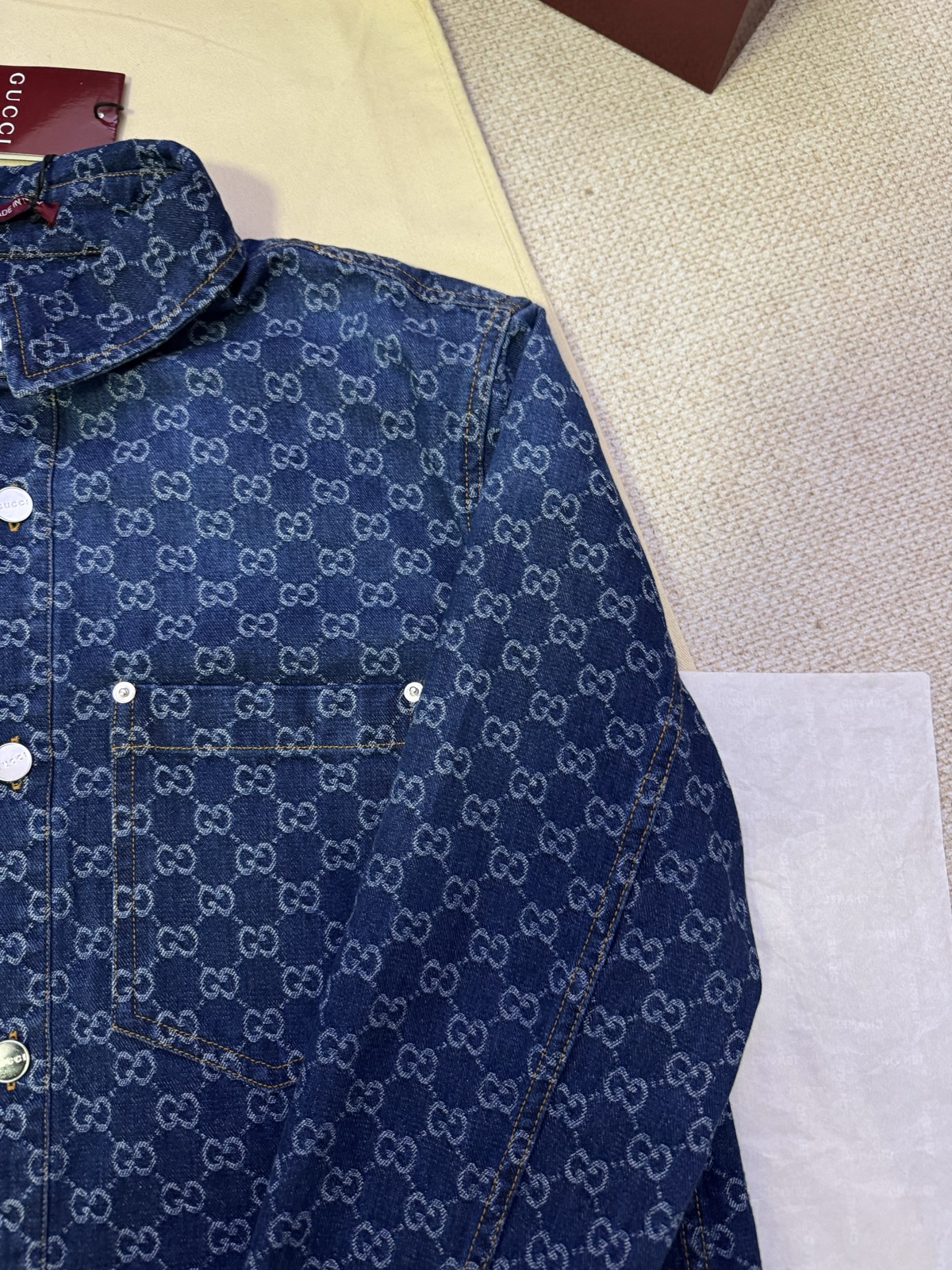 Gucci Clothing-132