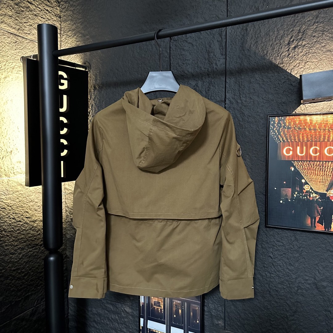 Prada Clothing-259