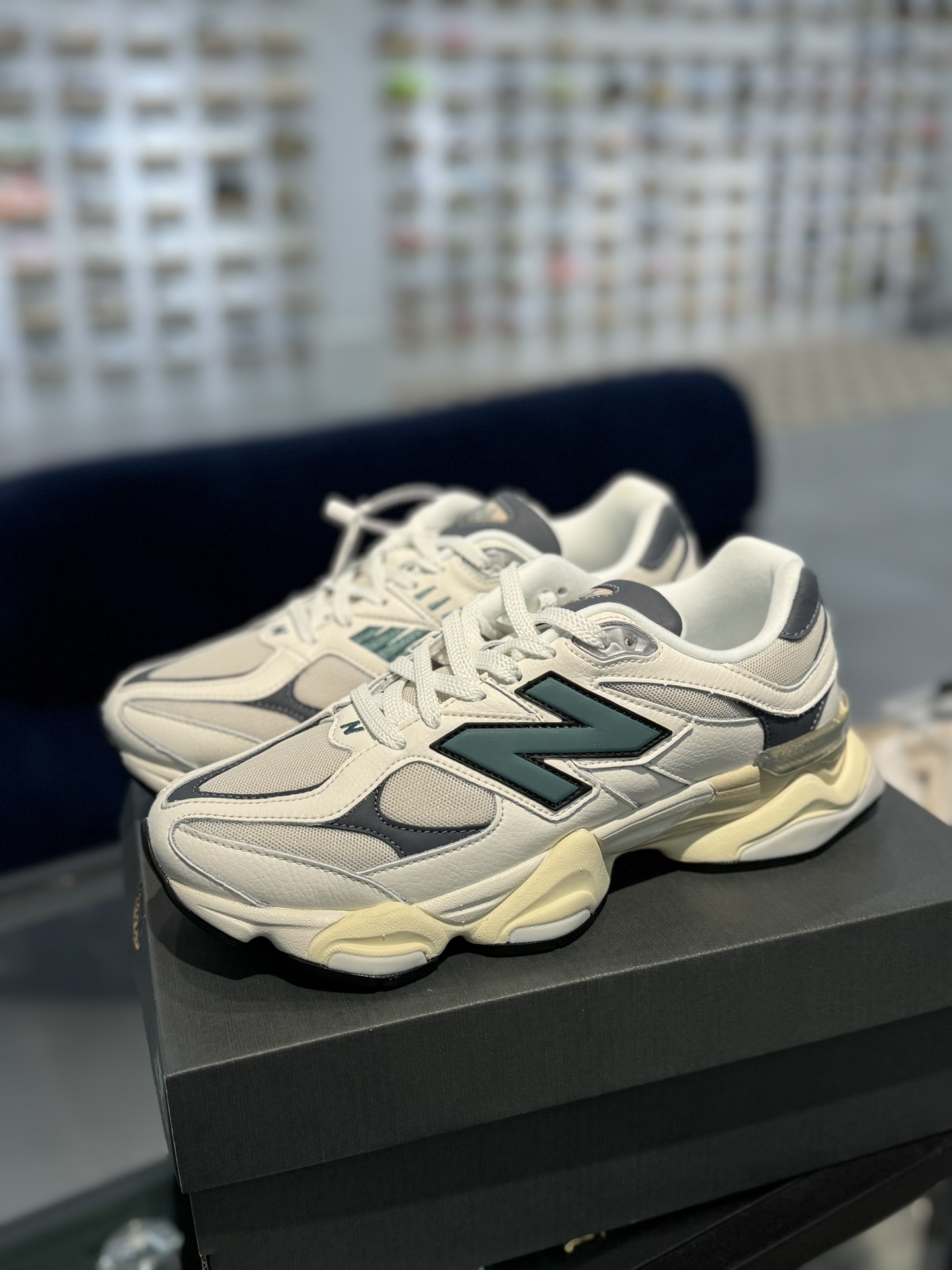 New Balance Sneakers-182