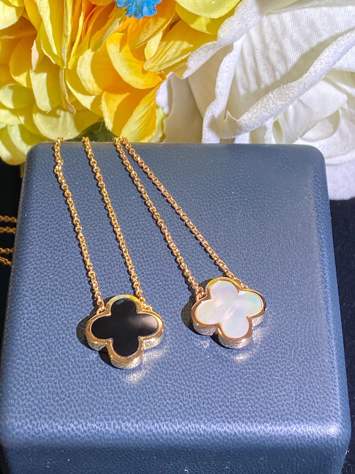 Van Cleef & Arpels necklace-46