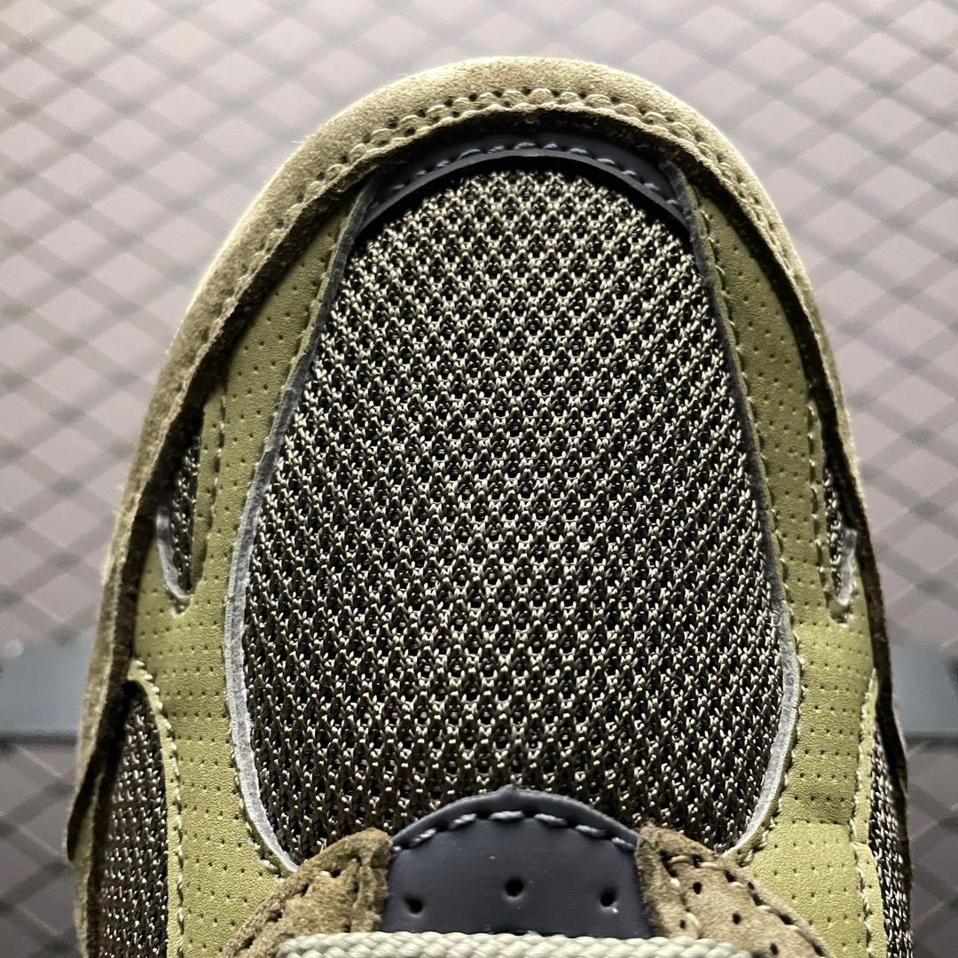 New Balance Sneakers-103