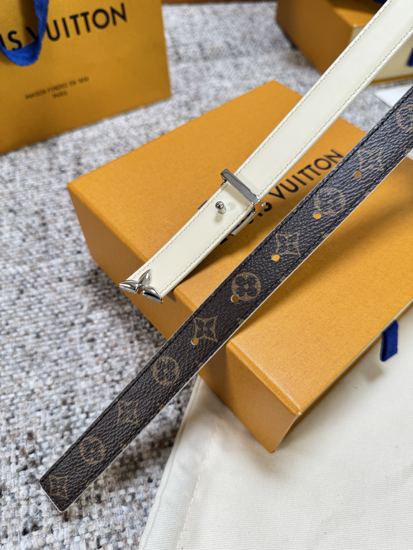 Lv belt-76