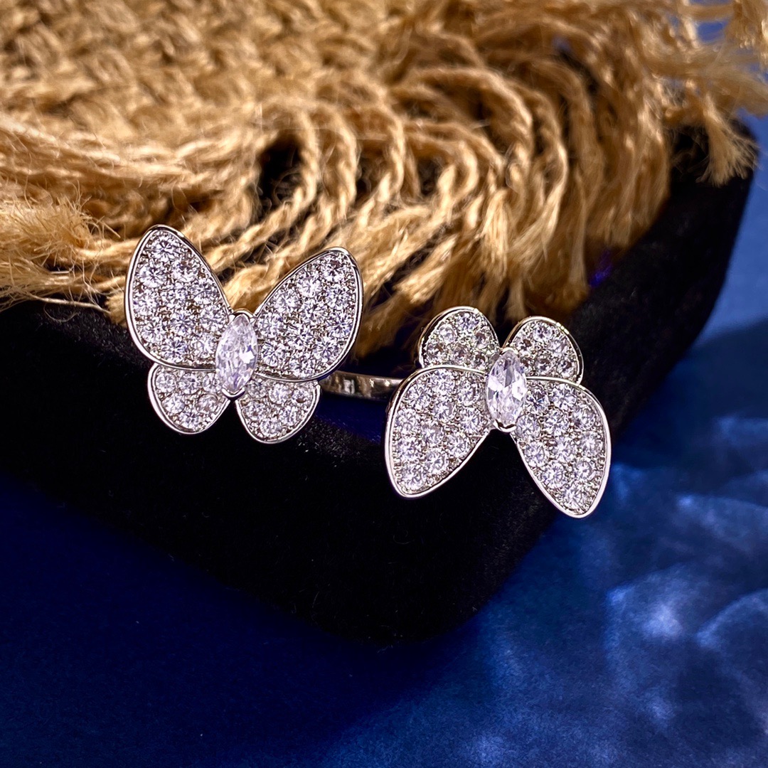 Van Cleef & Arpels ring-70