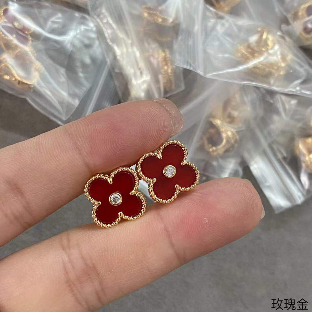 Van Cleef & Arpels earring-16