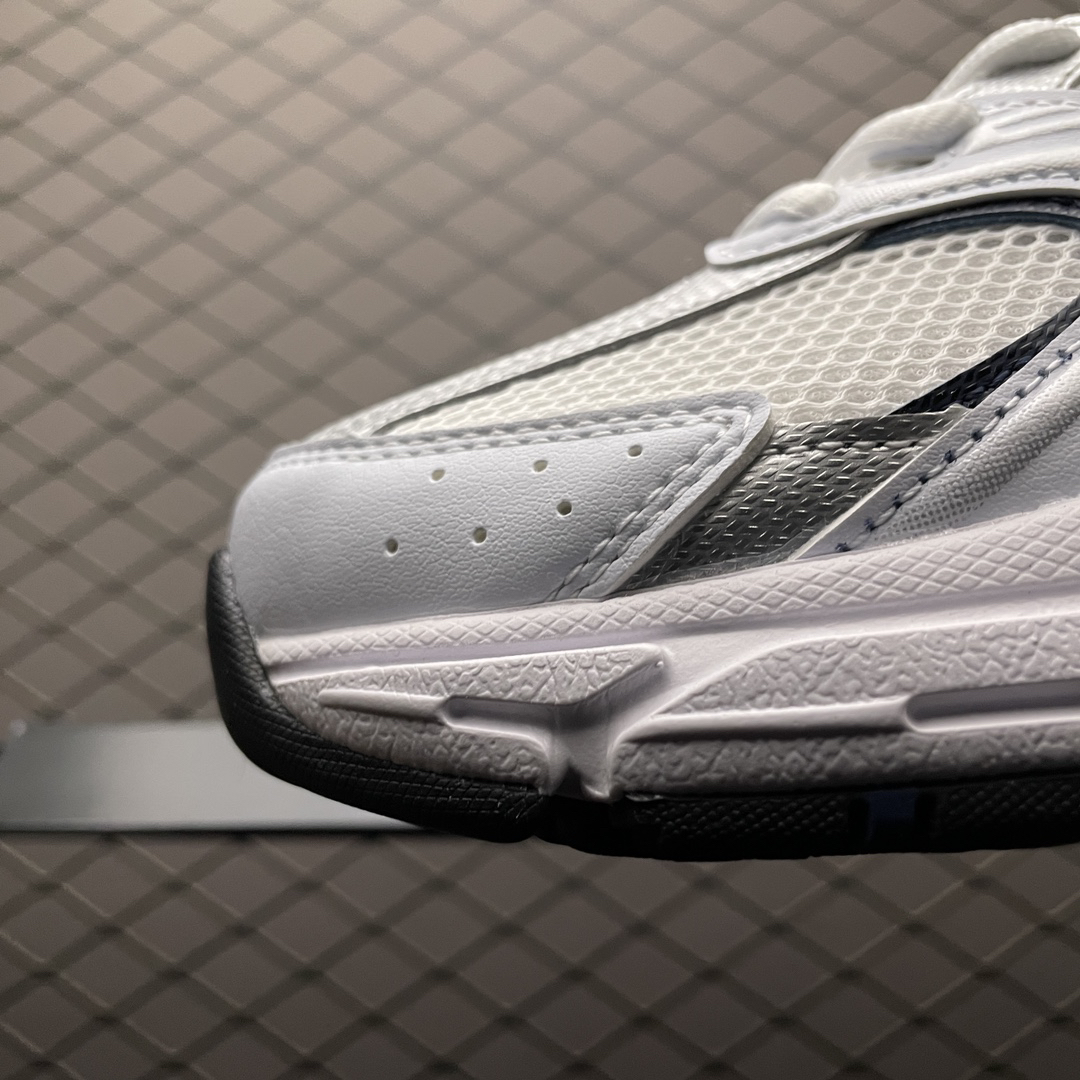 New Balance Sneakers-65