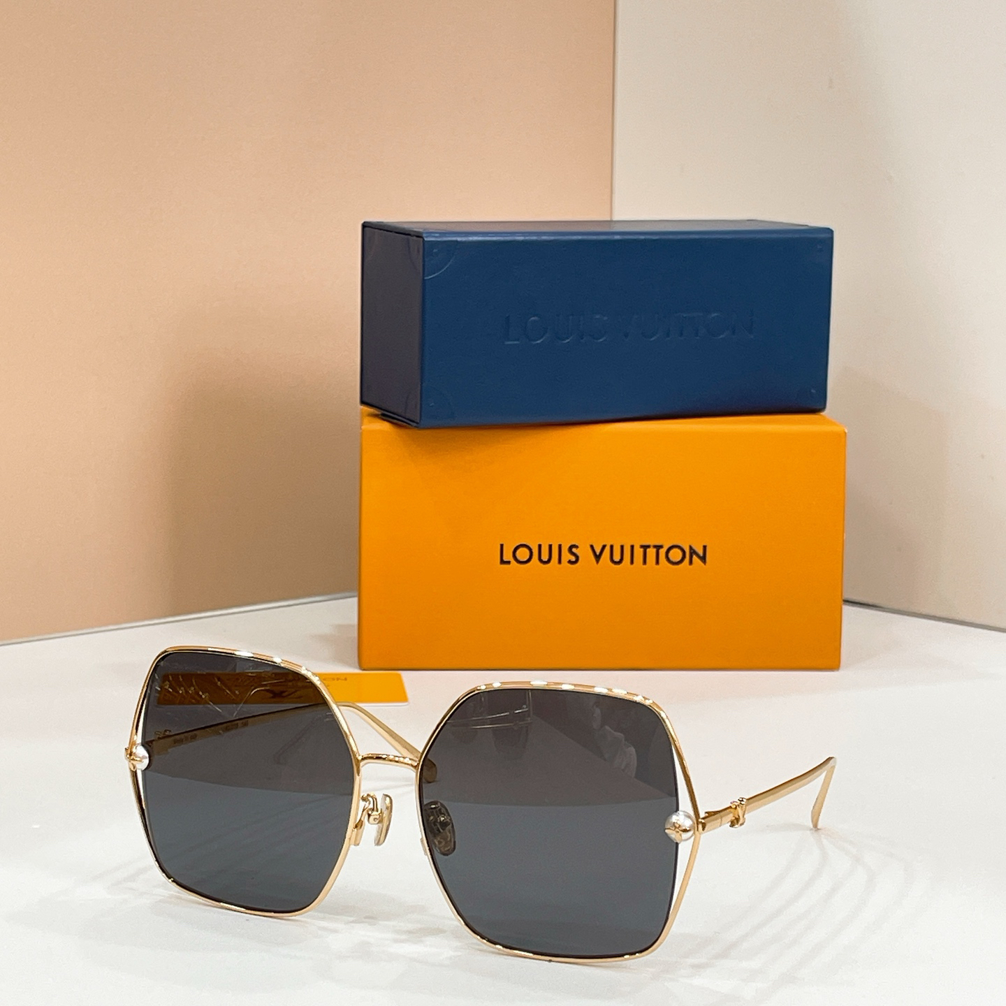 LV glasses-35