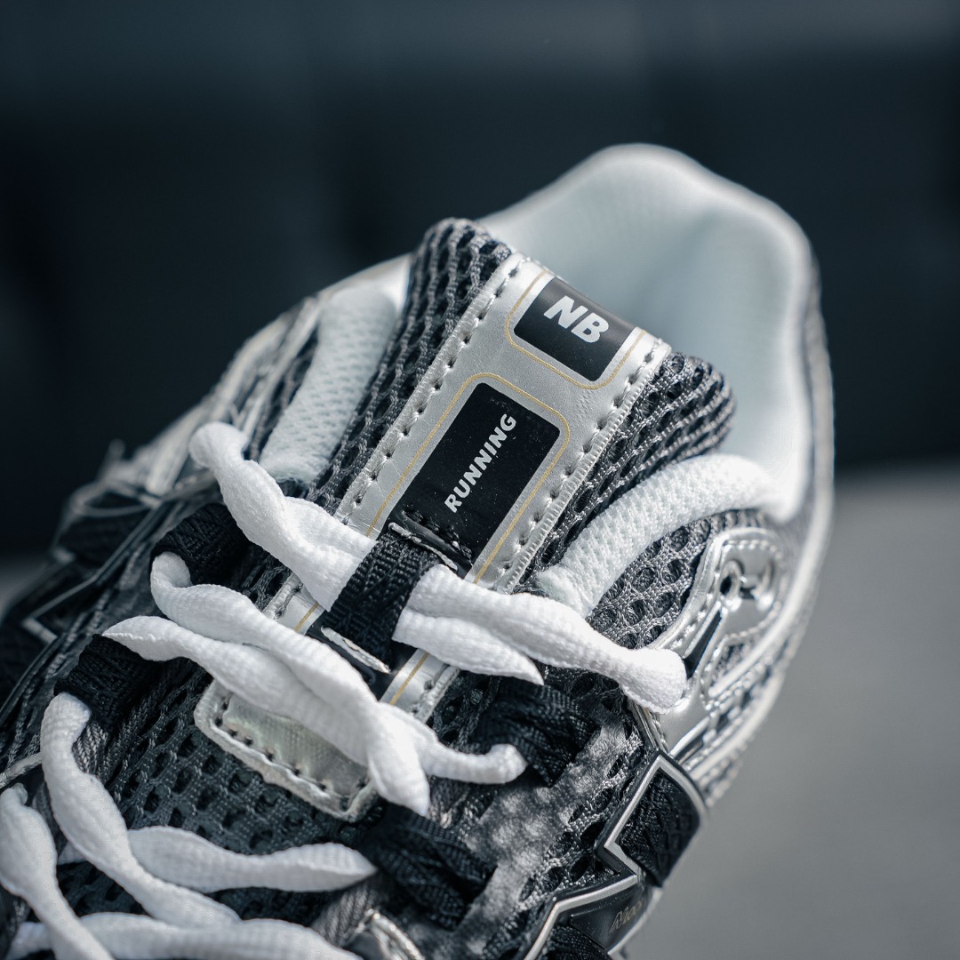 New Balance Sneakers-350