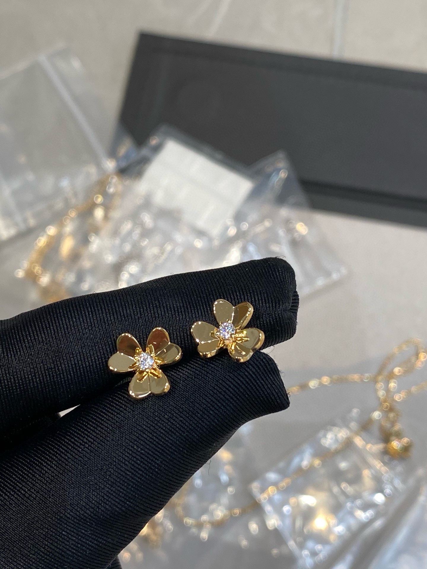 Van Cleef & Arpels necklace-86