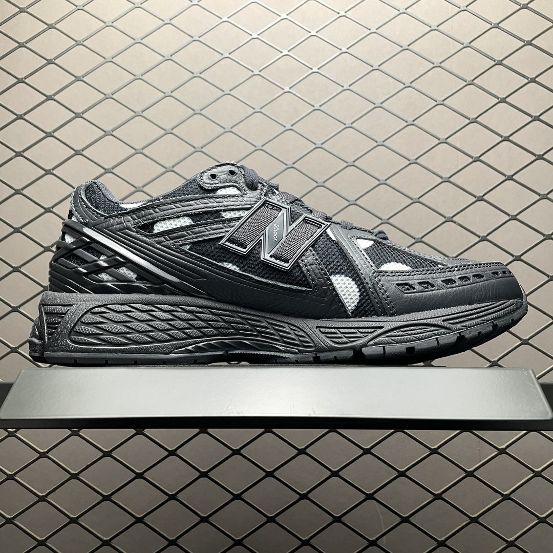 New Balance Sneakers-249