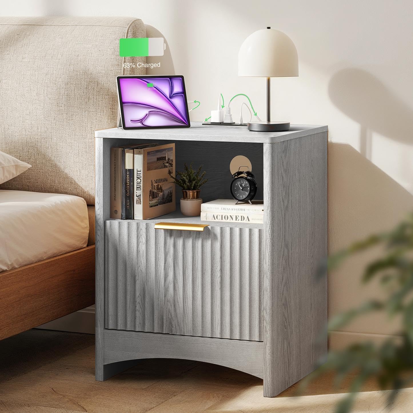 Marsail Fluted Nightstand Set of 2 with Charging Station, Adjustable Bedside Table with USB & AC Ports, Wood Grain Finish End Table, Sleek Wide Handle, Side Table for Bedroom, Light Grey