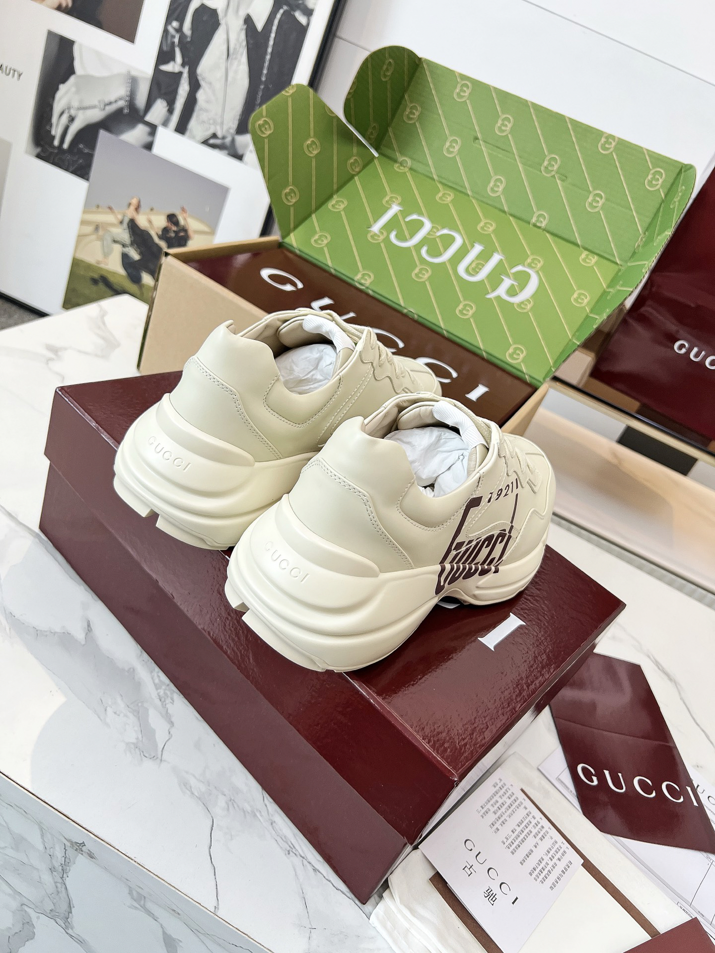 Gucci Sneakers-114