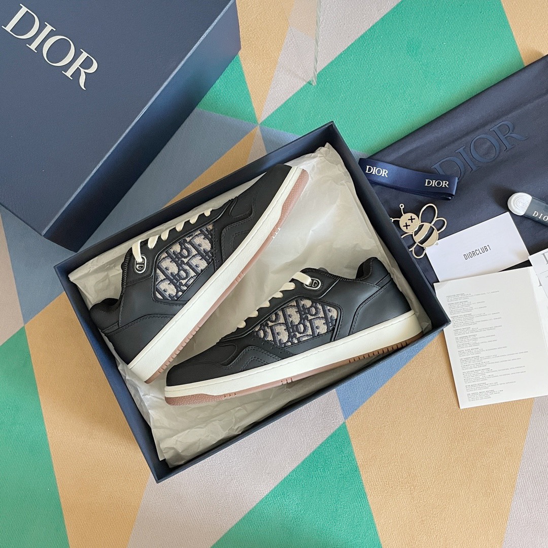 Dior Sneakers-33