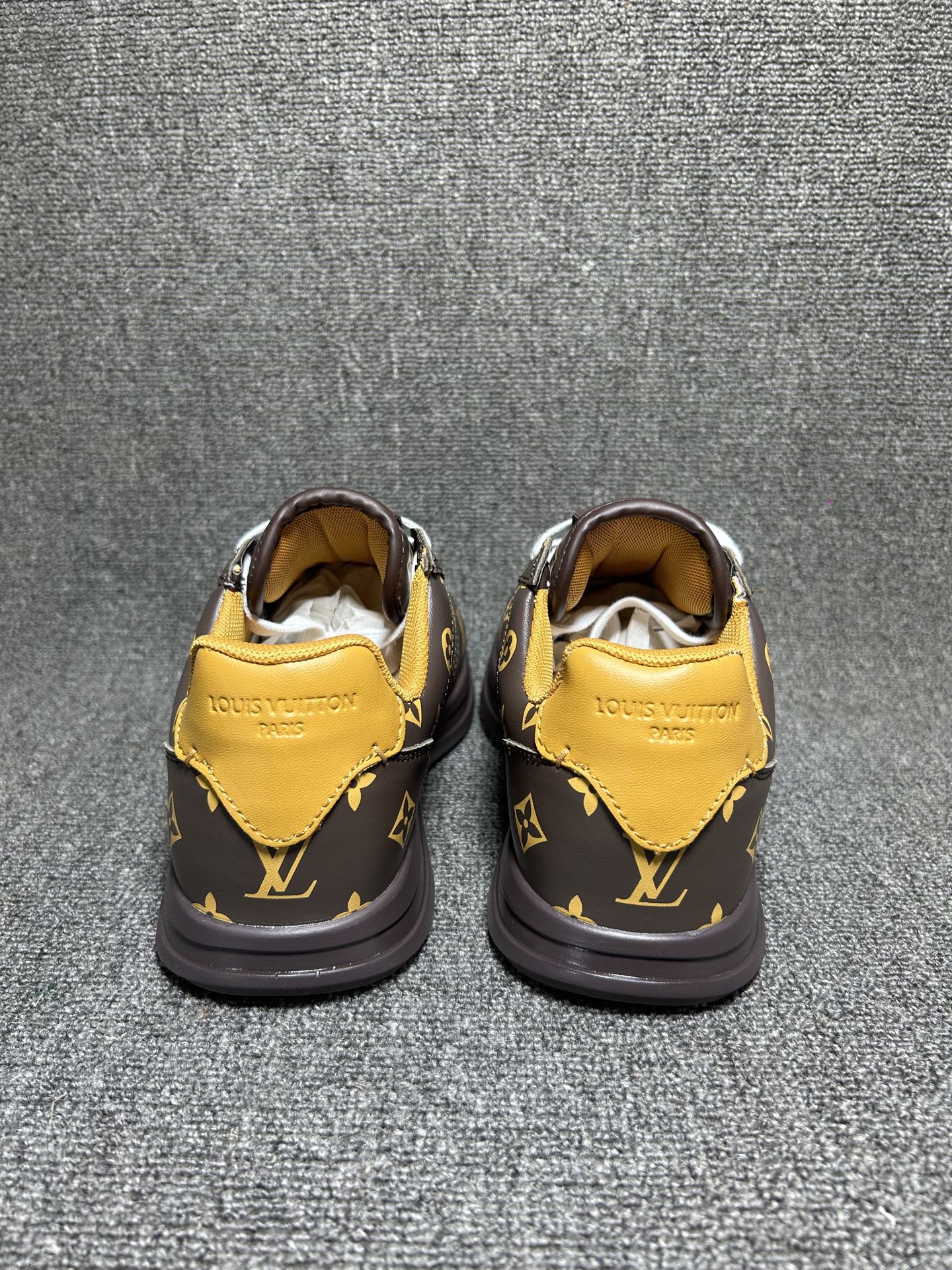 Lv Sneakers-195