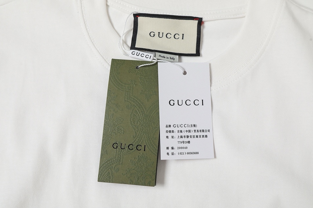 Gucci clothing-16
