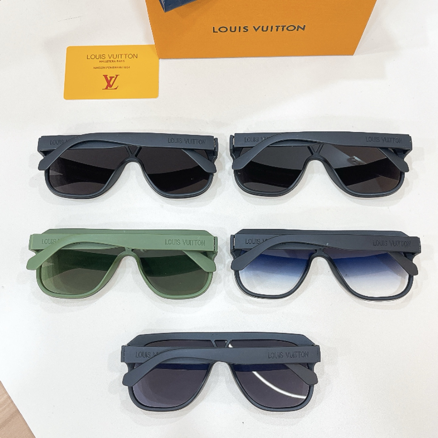 LV glasses-38