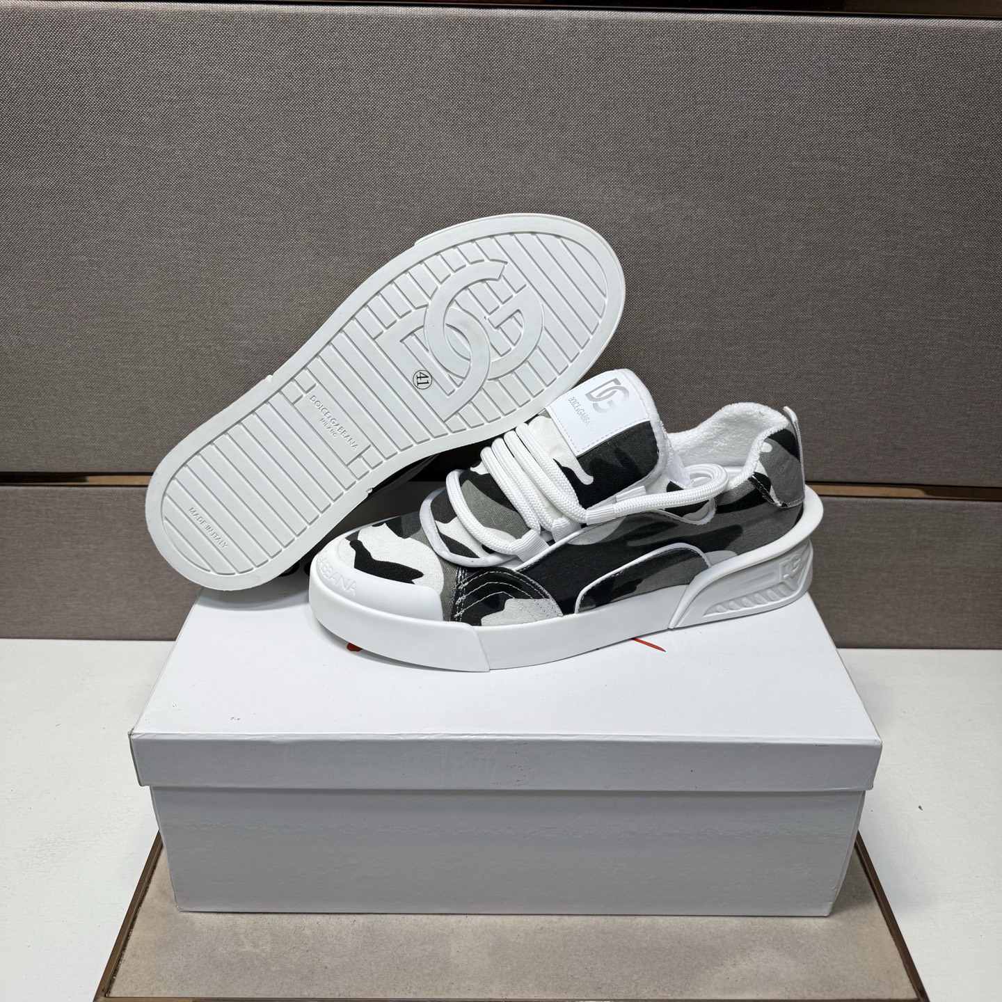 D&G Sneakers-211